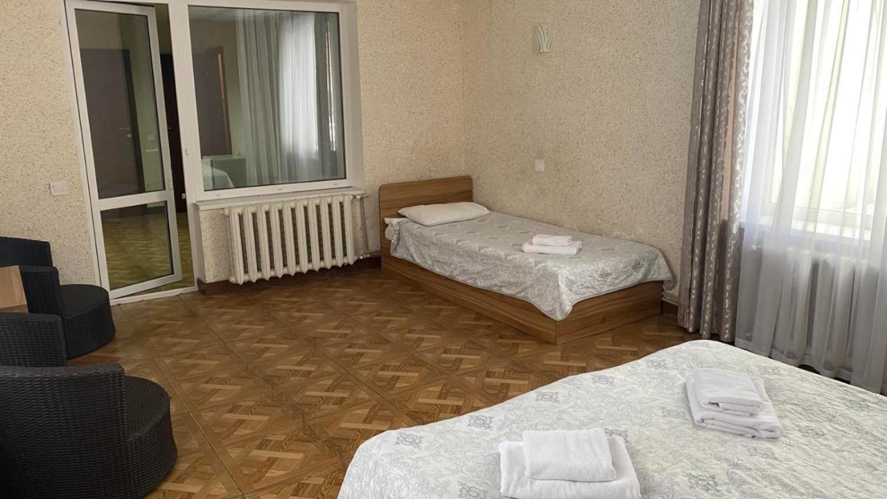 Zelenyi Kampus Hotel Odesa Exterior photo