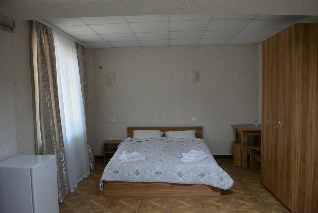 Zelenyi Kampus Hotel Odesa Exterior photo